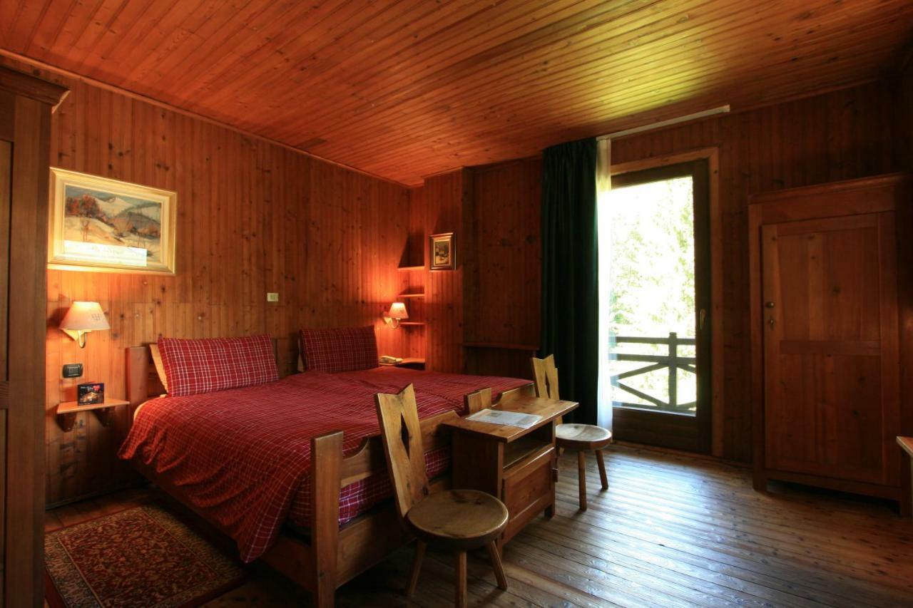 Albergo Villa Anna Maria Champoluc Eksteriør billede